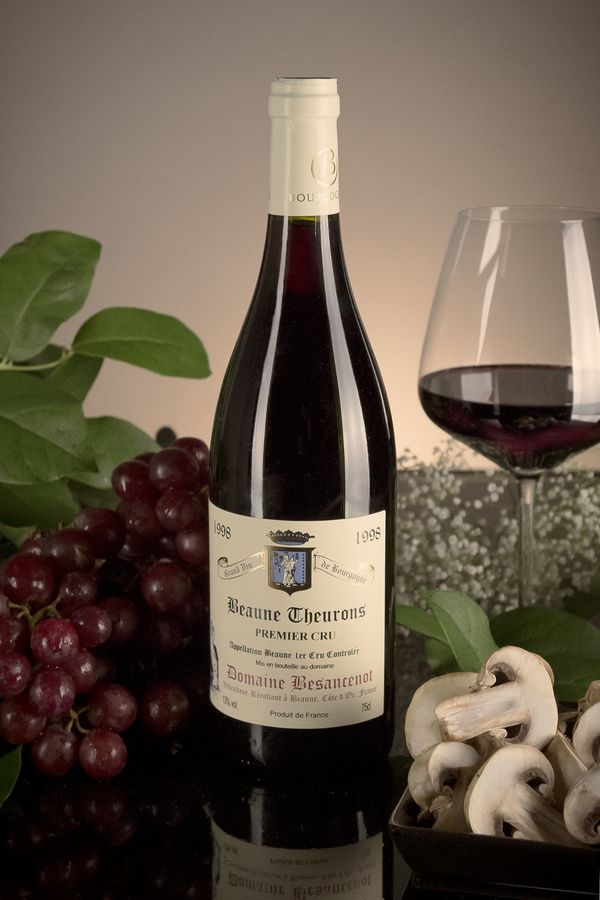 French Red Burgundy Wine, Domaine Besancenot 1998 Beaune Premier Cru Theurons