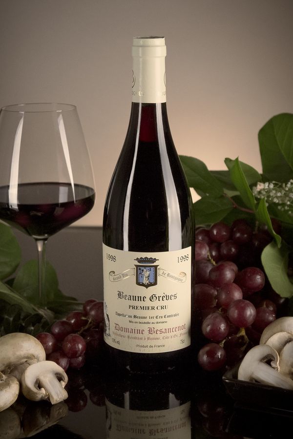 French Red Burgundy Wine, Domaine Besancenot 1998 Beaune Premier Cru Greves